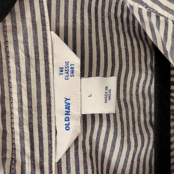 Old navy button up - Picture 2 of 4